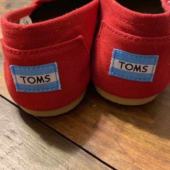 TOMS Red Flats Espadrilles s7.5 - Picture 5 of 6